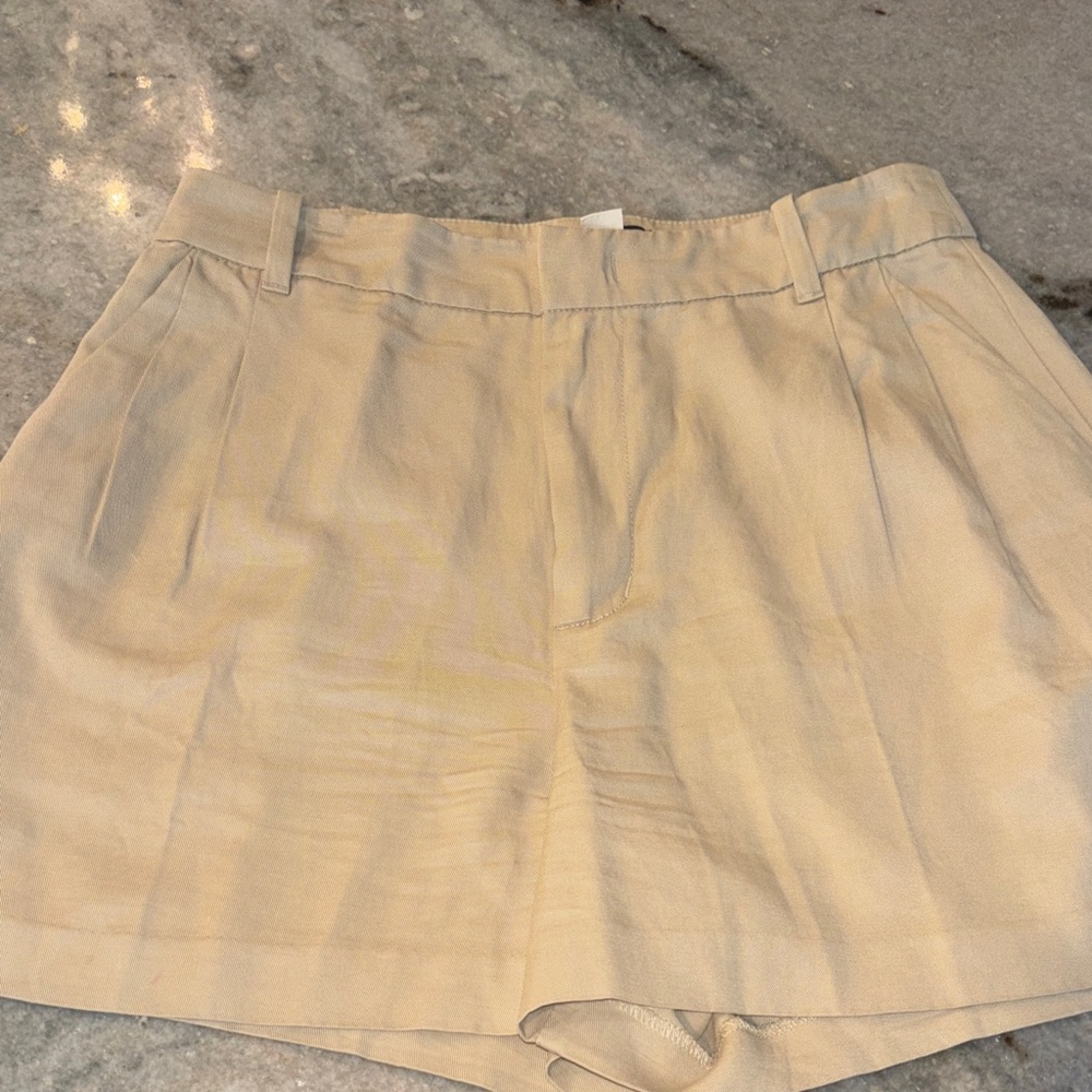 Madewell High waisted lyocell shorts, size 8